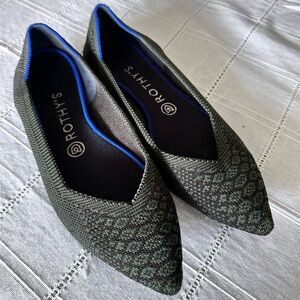 Rothy's The Point Spruce Python woman’s 8